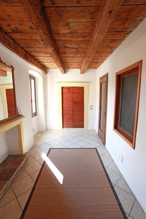 Agriturismo Licensi Del Bresa Villa Monzambano Habitación foto
