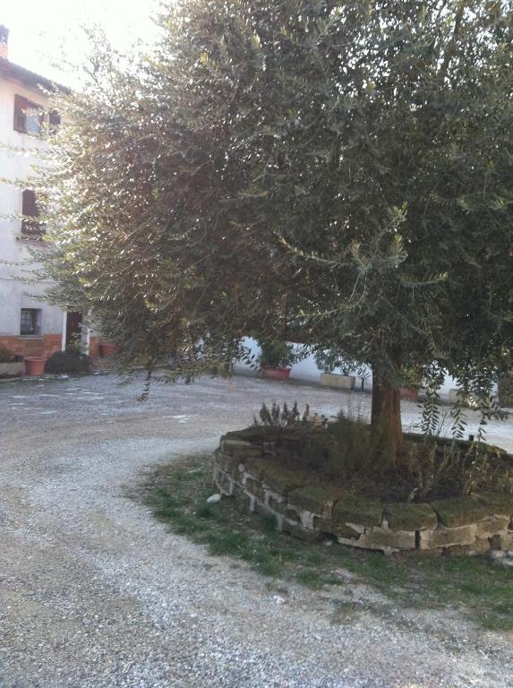 Agriturismo Licensi Del Bresa Villa Monzambano Habitación foto