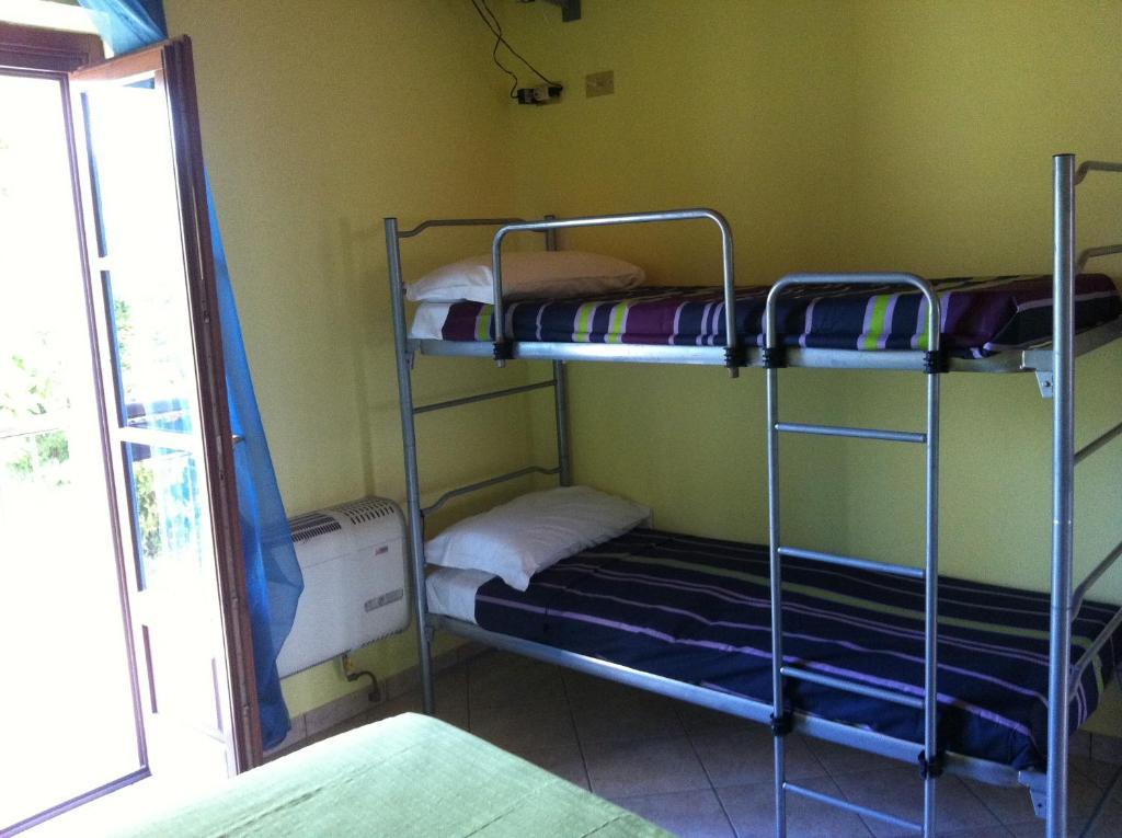 Agriturismo Licensi Del Bresa Villa Monzambano Habitación foto