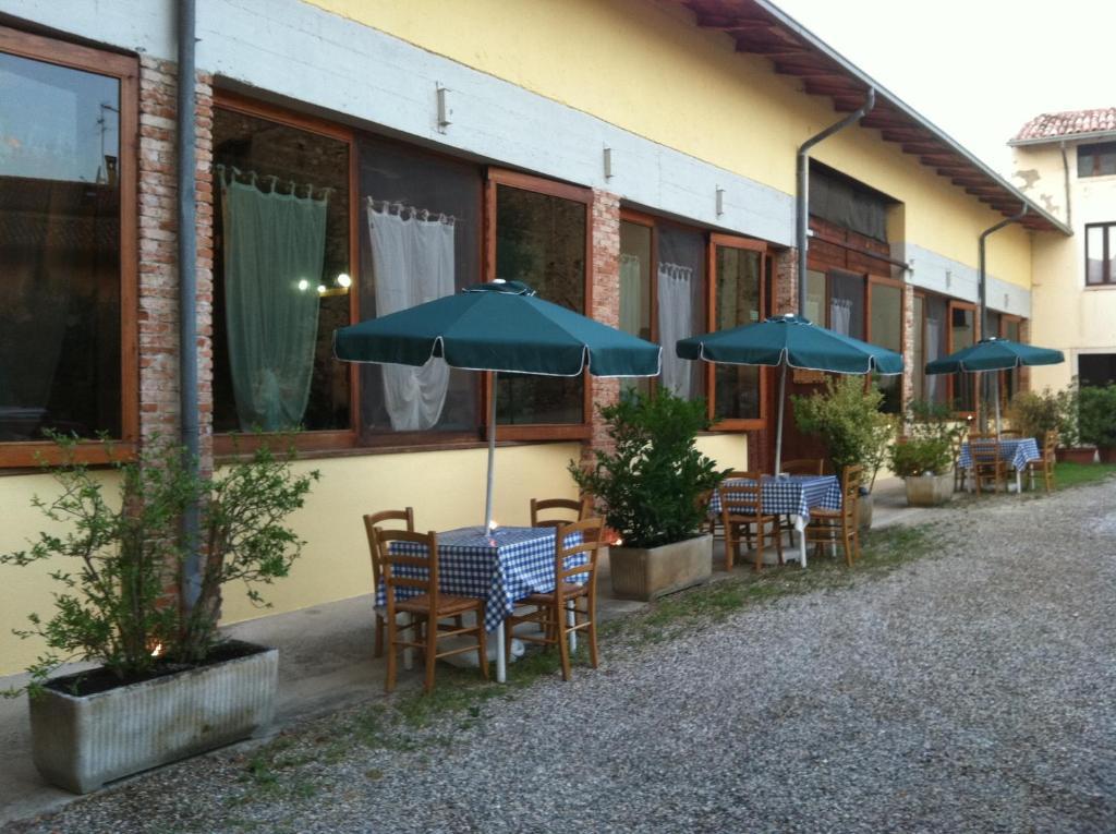 Agriturismo Licensi Del Bresa Villa Monzambano Habitación foto